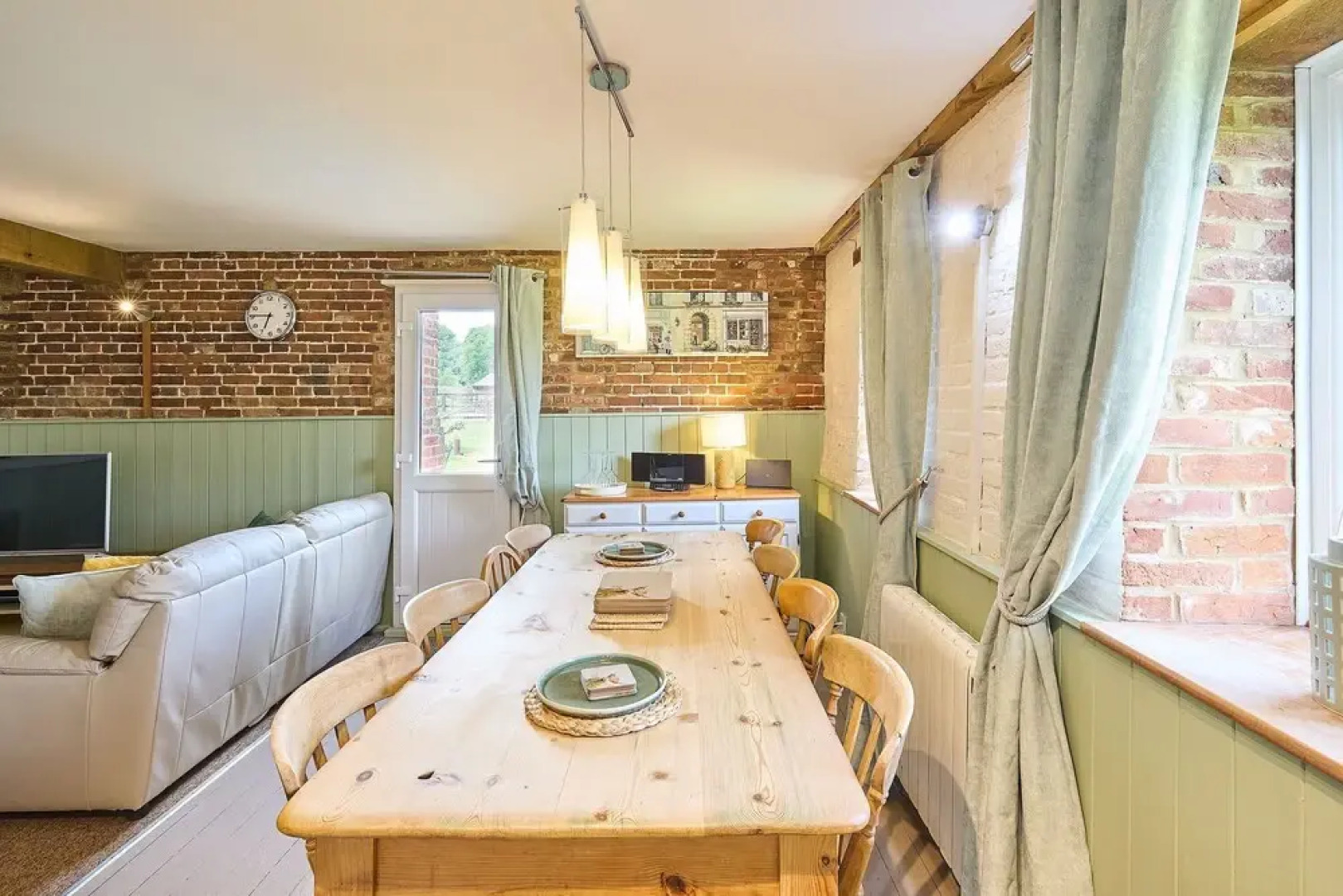 Host Stay Granary Barn