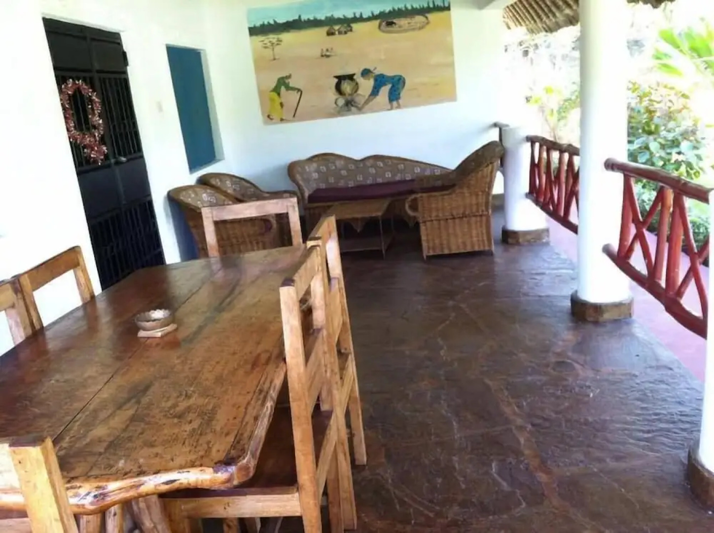 Villa Dora and Holly