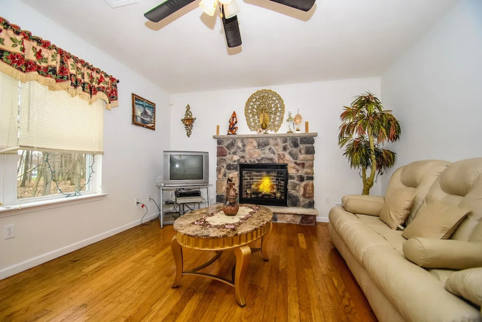 Royer House at Sullivan Trail