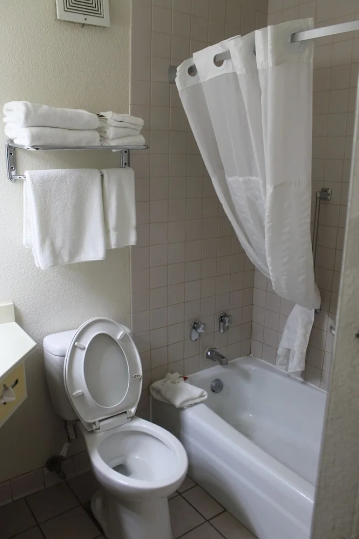 Ramada Grayling Hotel And Conference Center
