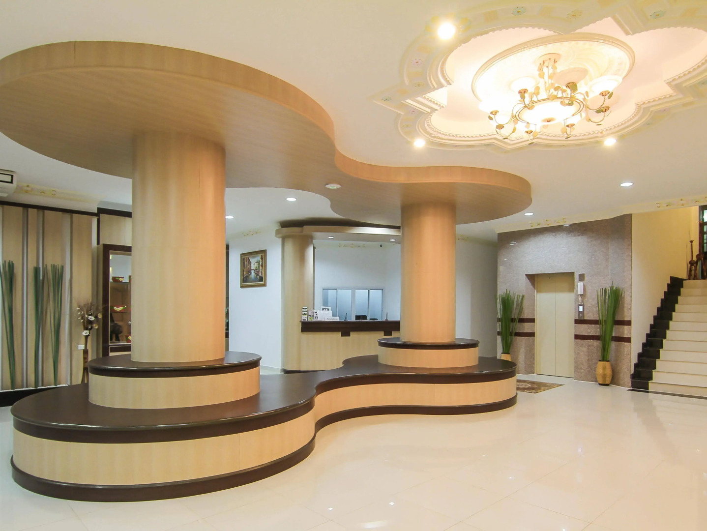 Leelawadee Grand Hotel