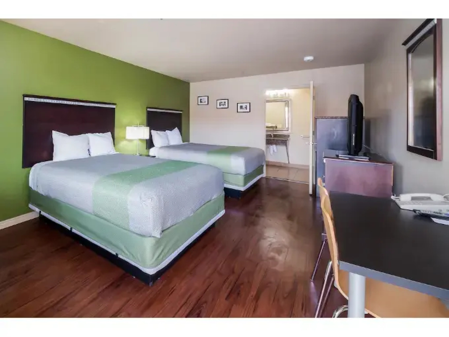 Motel 6 Floresville Tx