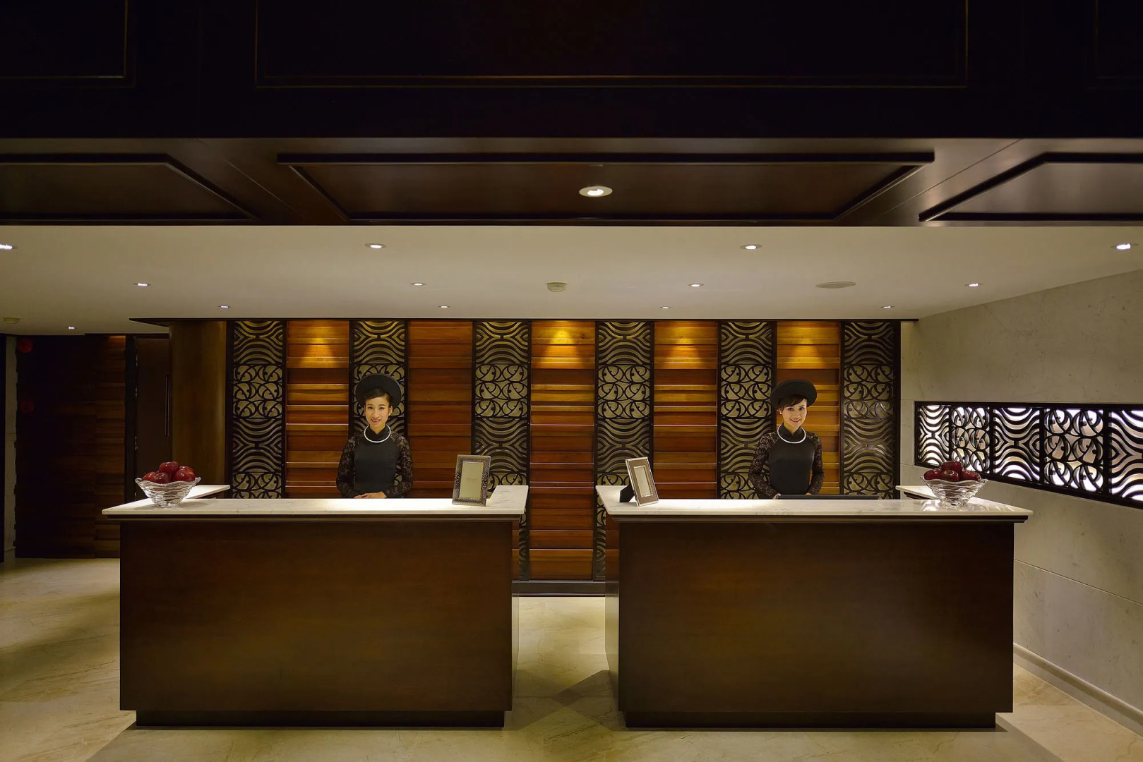 Paradise Suites Hotel