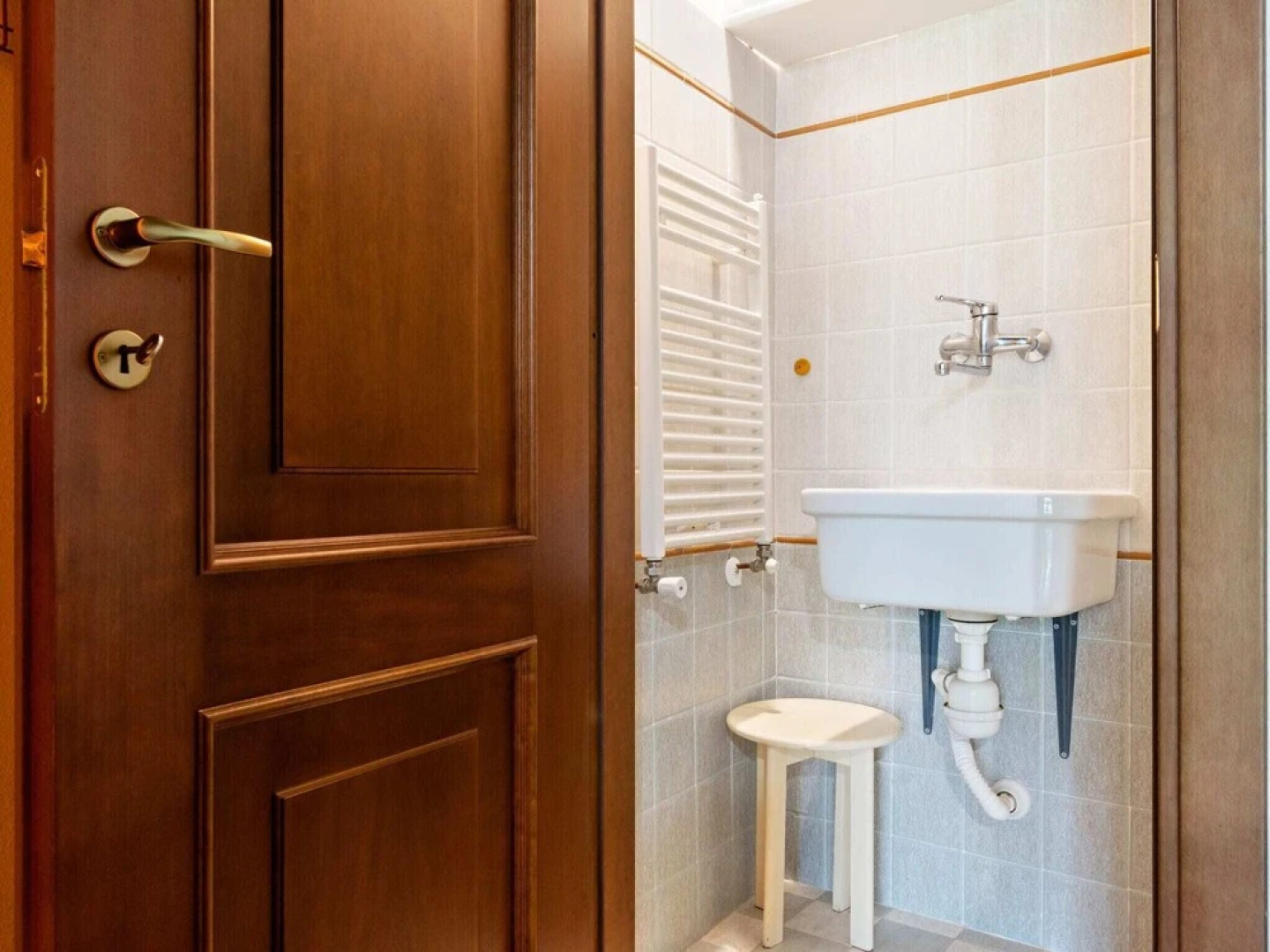 Vintage Holiday Home in Bolsena With Swimming Pool