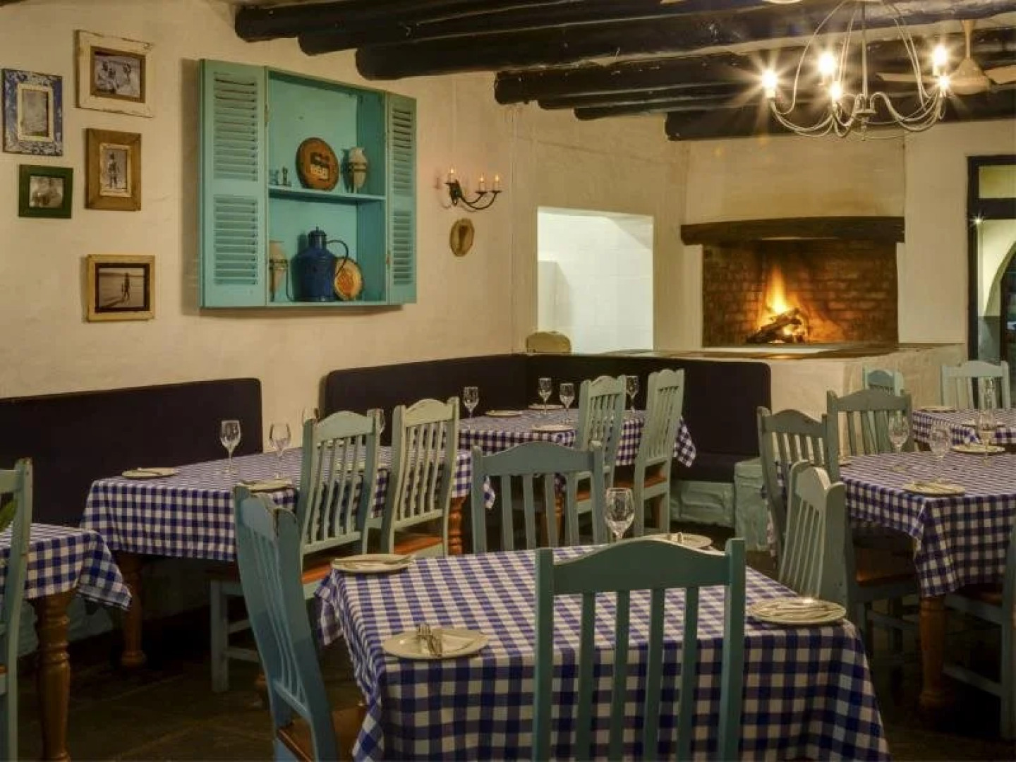 Club Mykonos Athenian Cascades