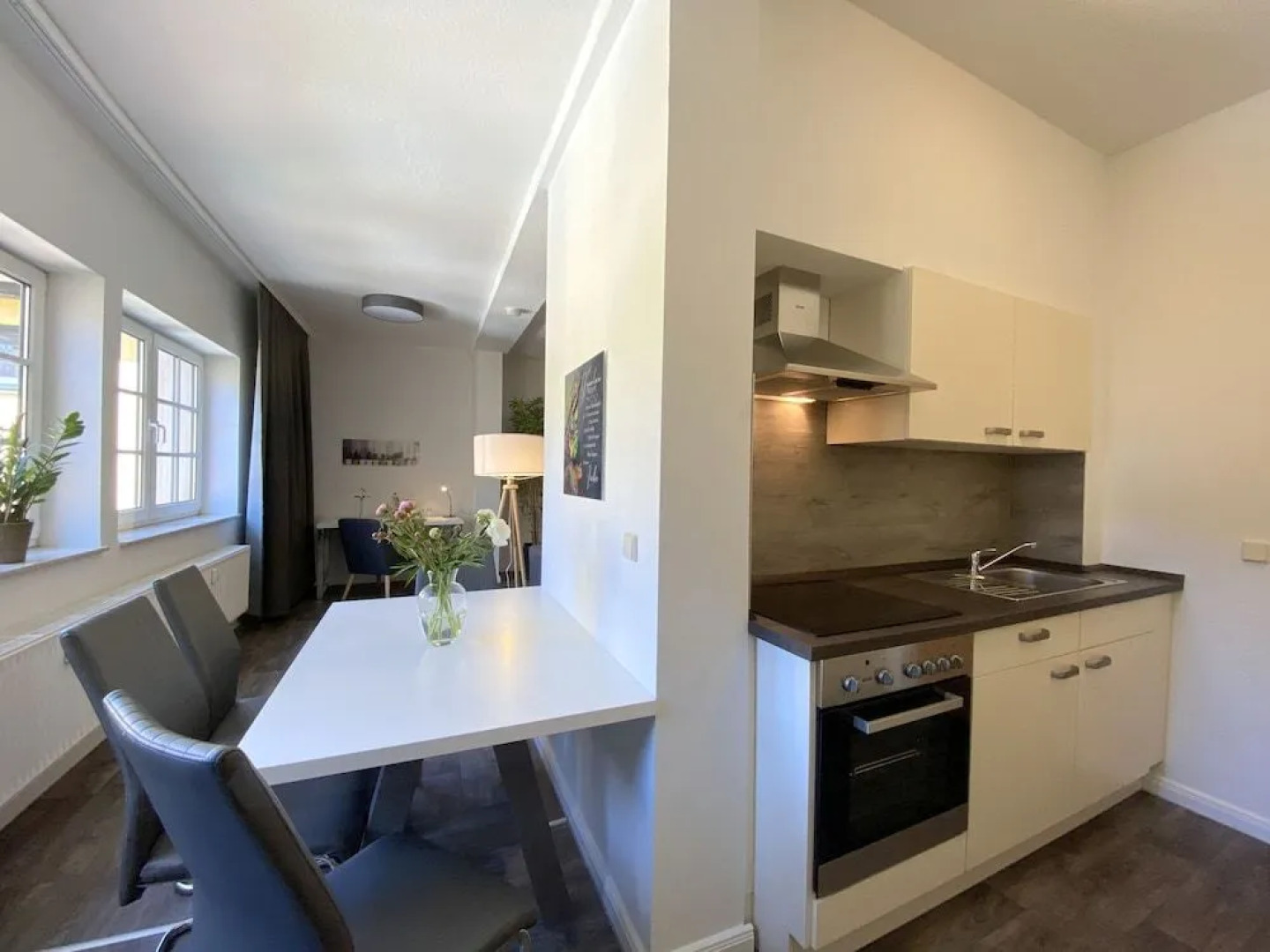 Zur Altstadt - Am Fuße der Osterburg - Gaststätte, Pension, FEWO