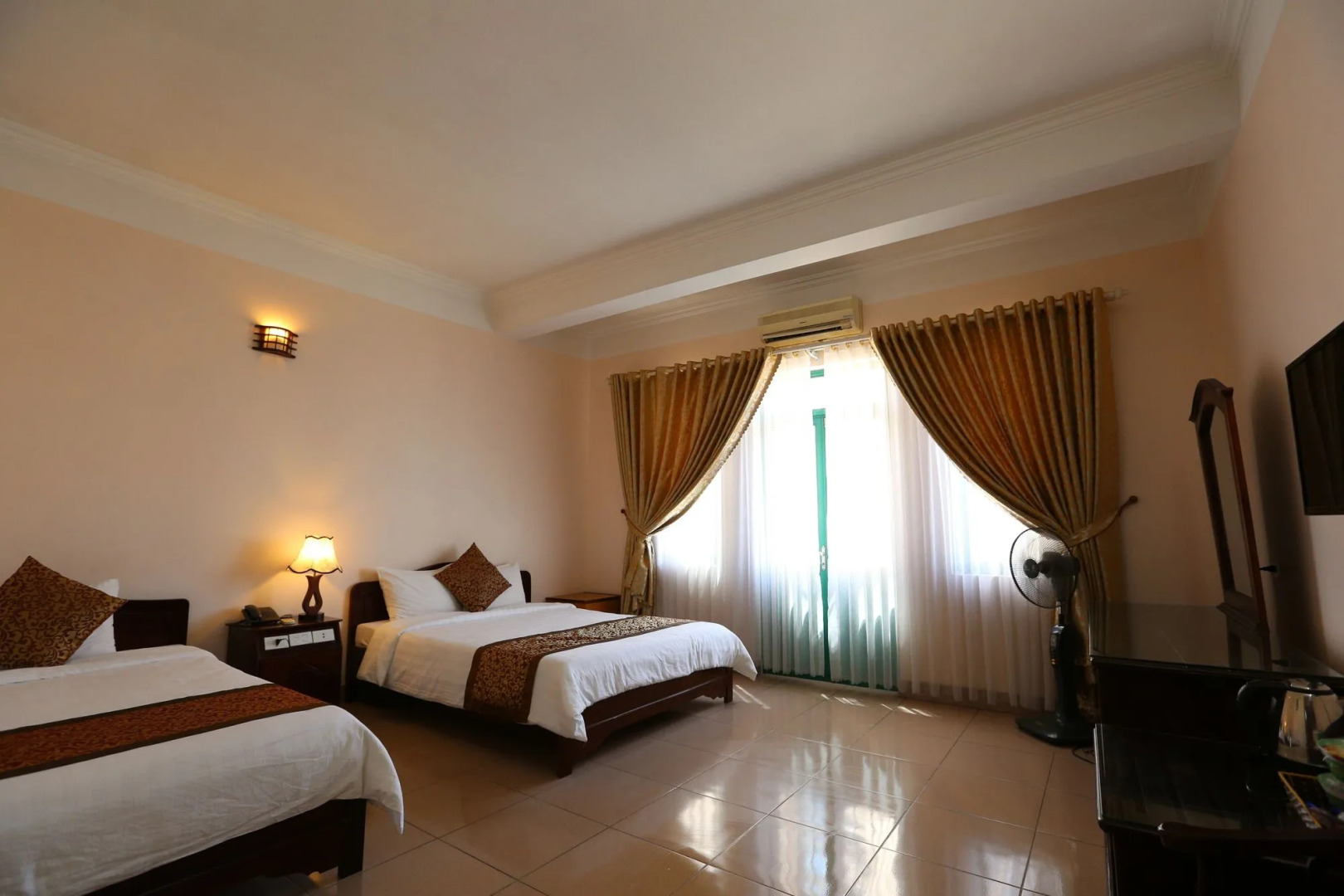 Central Halong Hotel