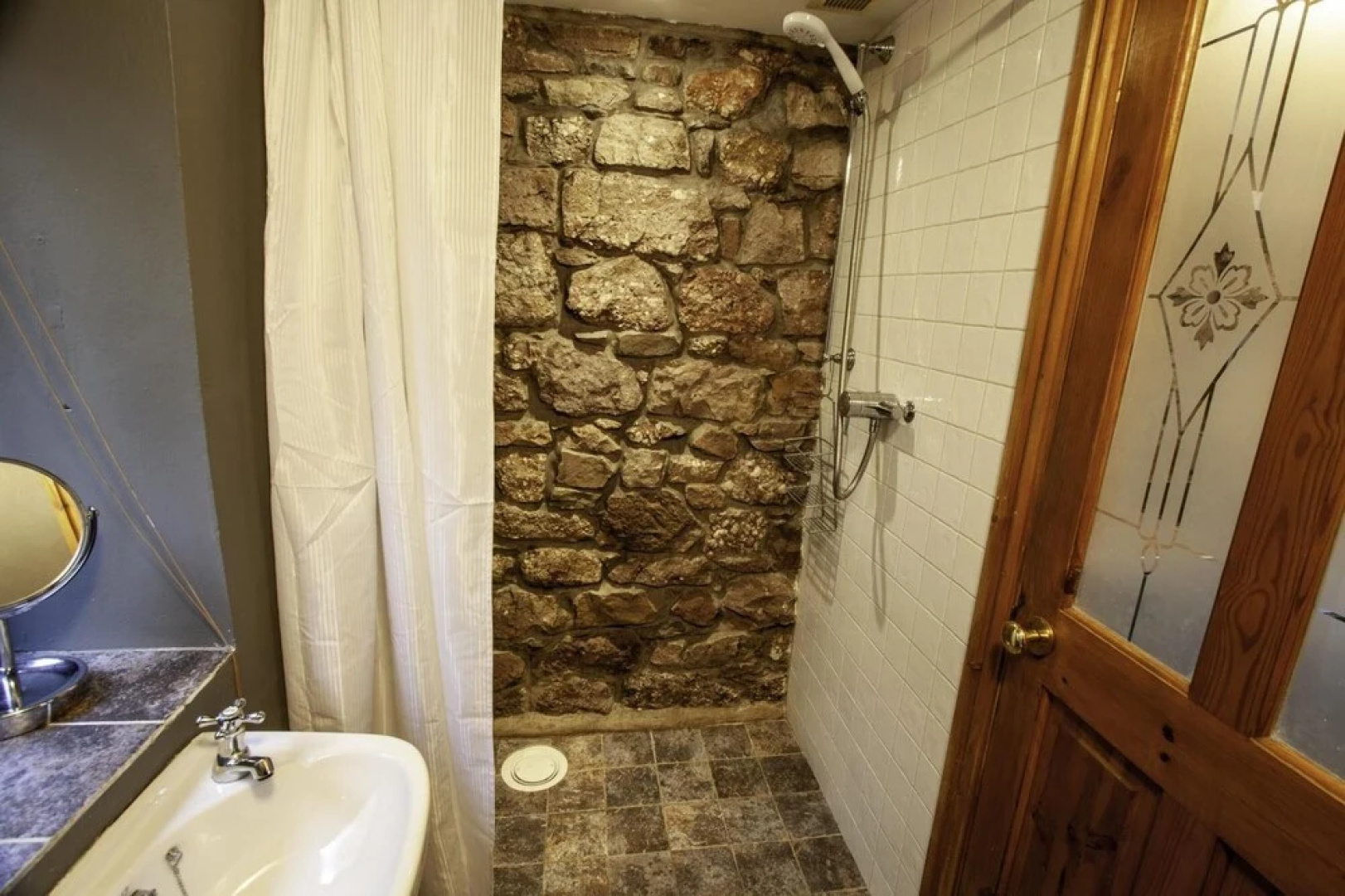 Hill End Barn - 1 Bed Barn Conversion - Llangennith