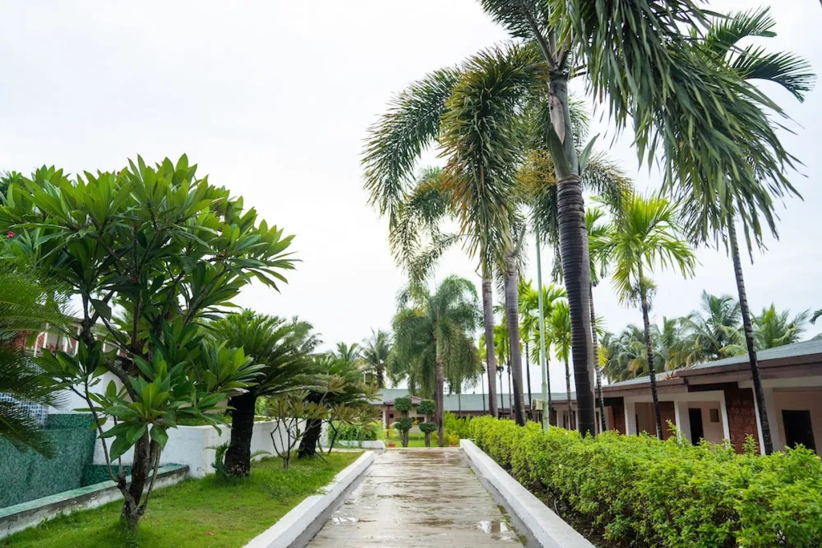 Greenleaf The Resort & Spa, Ganpatipule