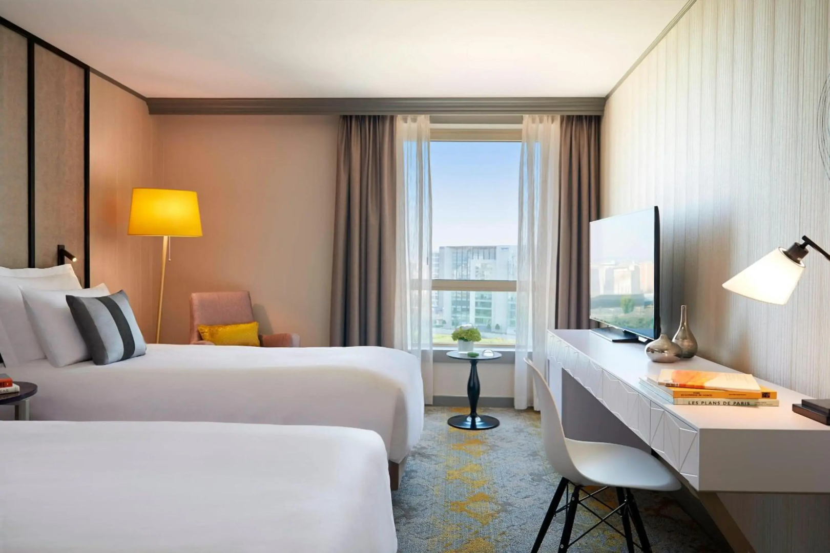 Renaissance Paris La Defense Hotel