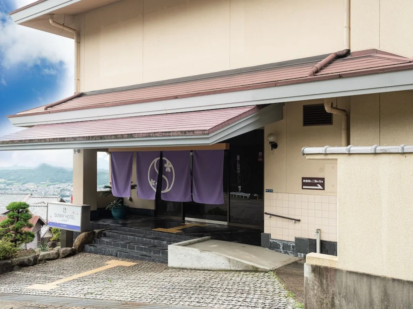 OYO 44808 Sunny Ryokan