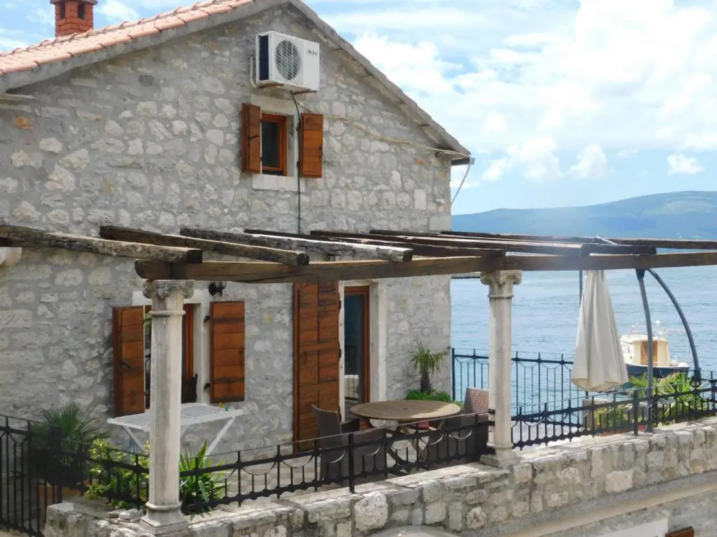 Apartments Villa Serventi