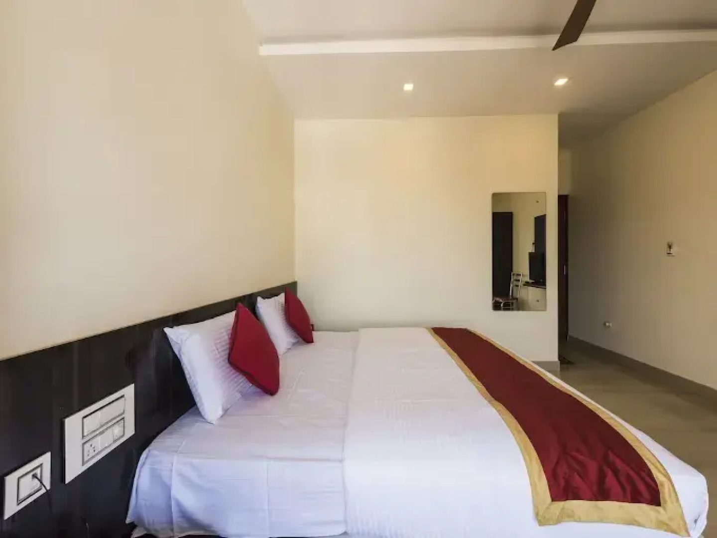OYO 9918 Sri Venkatesha Residency
