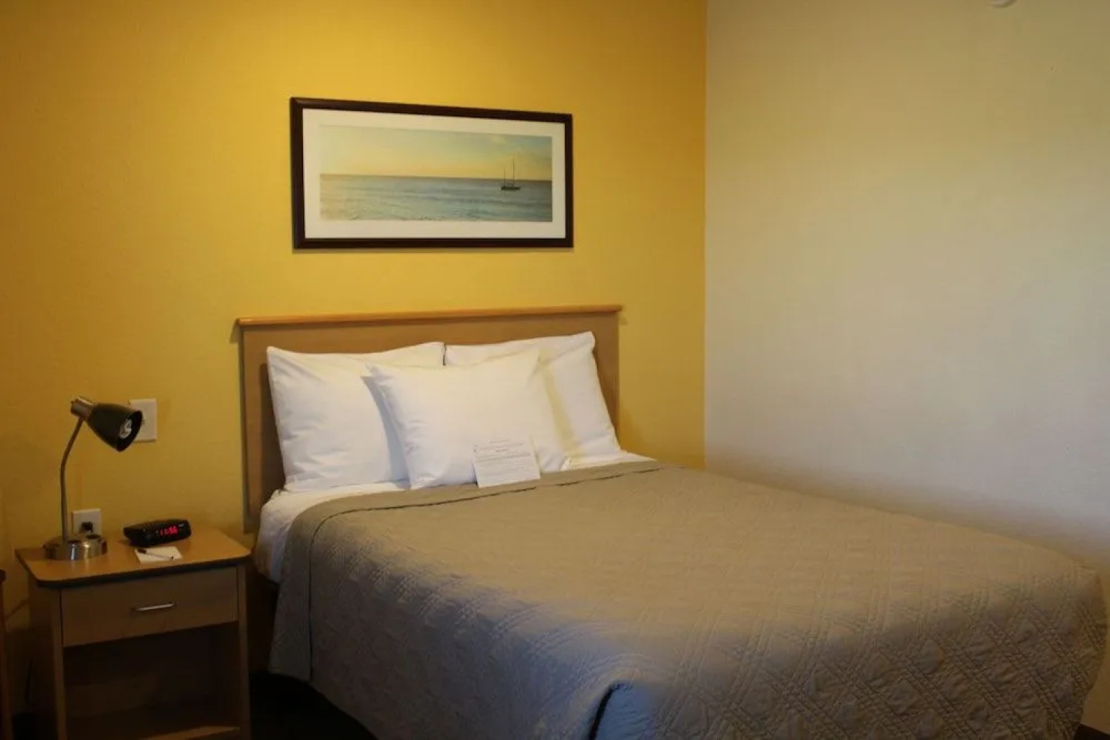 Amelia Extended Stay & Hotel