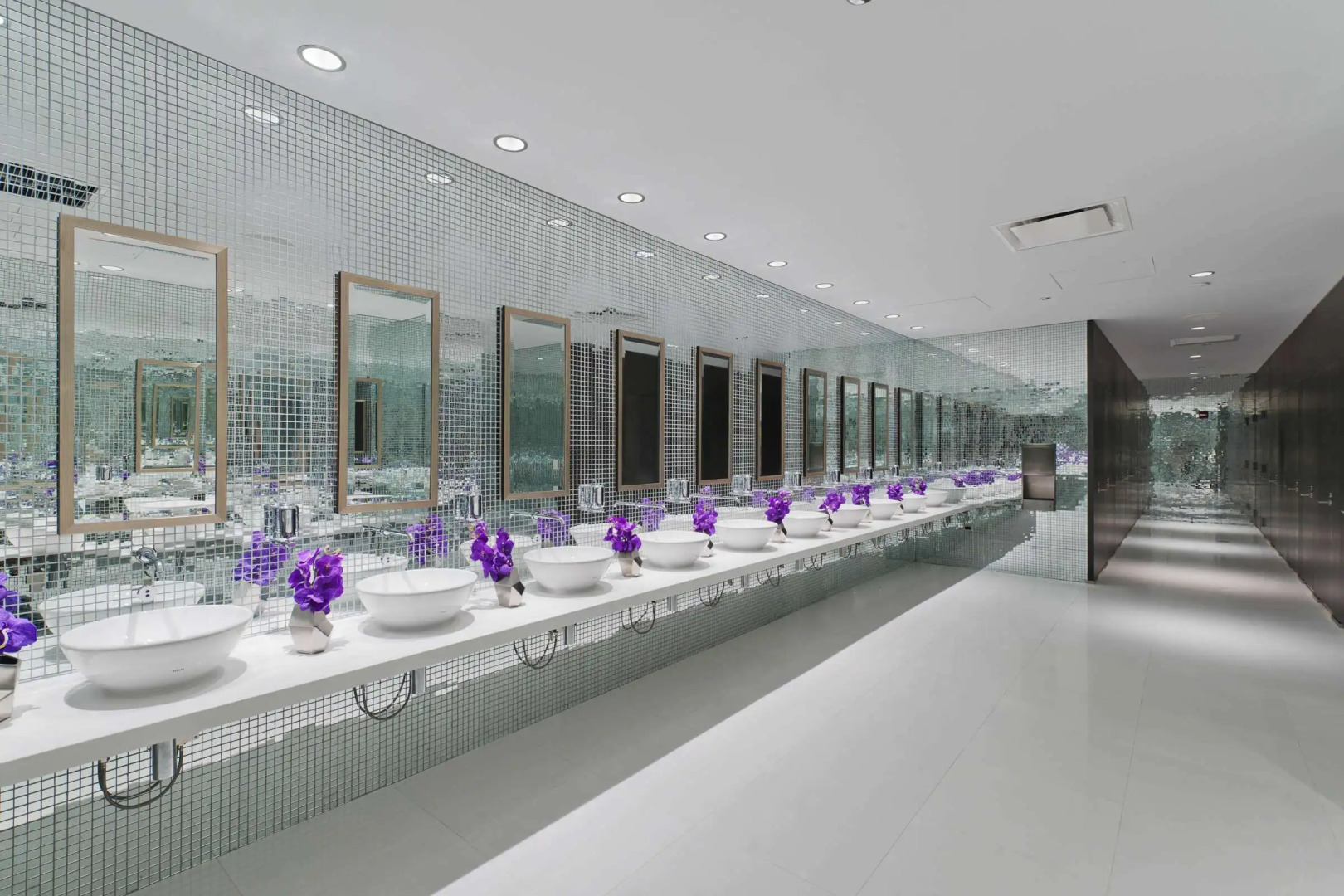 Radisson Blu Aqua Hotel Chicago