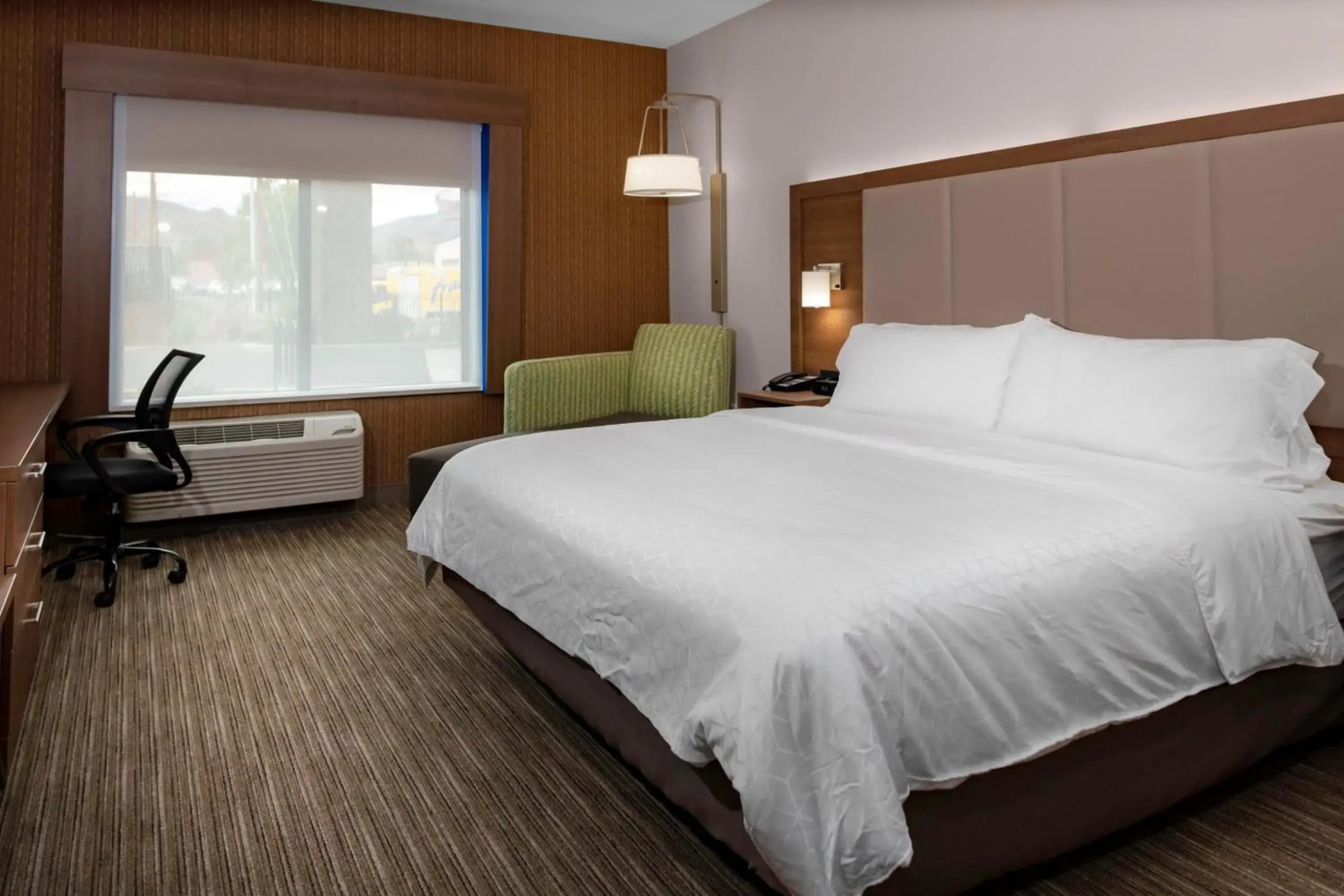 Holiday Inn Express & Suites The Dalles by IHG