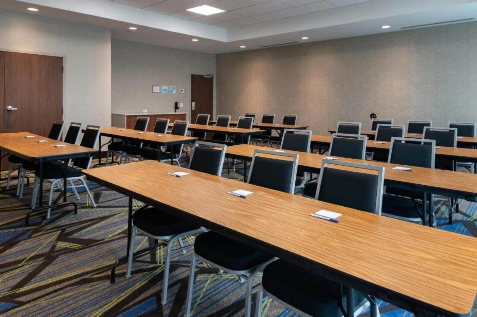 Holiday Inn Express & Suites Romeoville - Joliet North by IHG