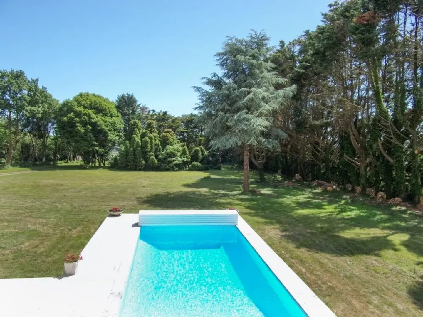 Villa With 5 Bedrooms in Concarneau, With Private Pool, Furnished Gard