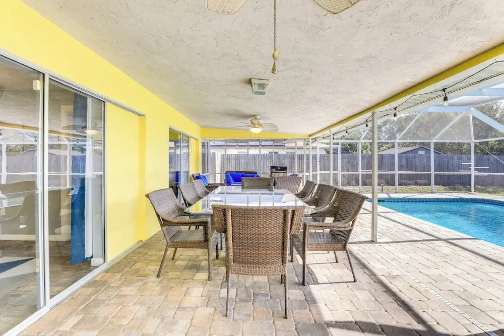 Sarasota Home w/ Heated Pool: 3 Mi to Airport!