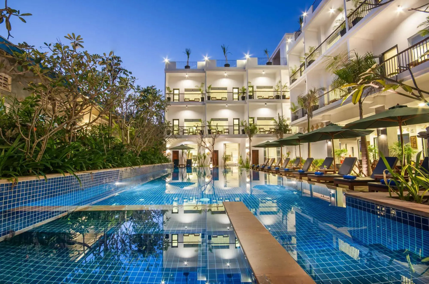 Landing Gold By Amatak