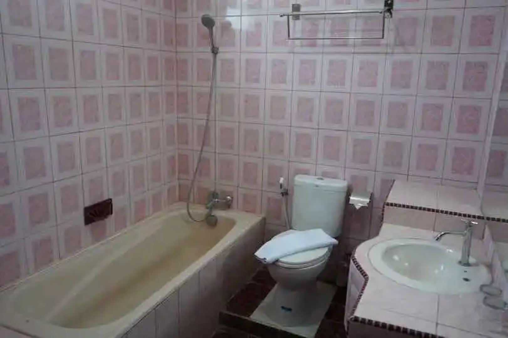 Ilaya Hotel And Resort