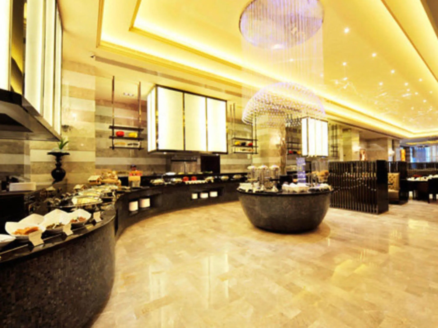 Royal Suites & Tower