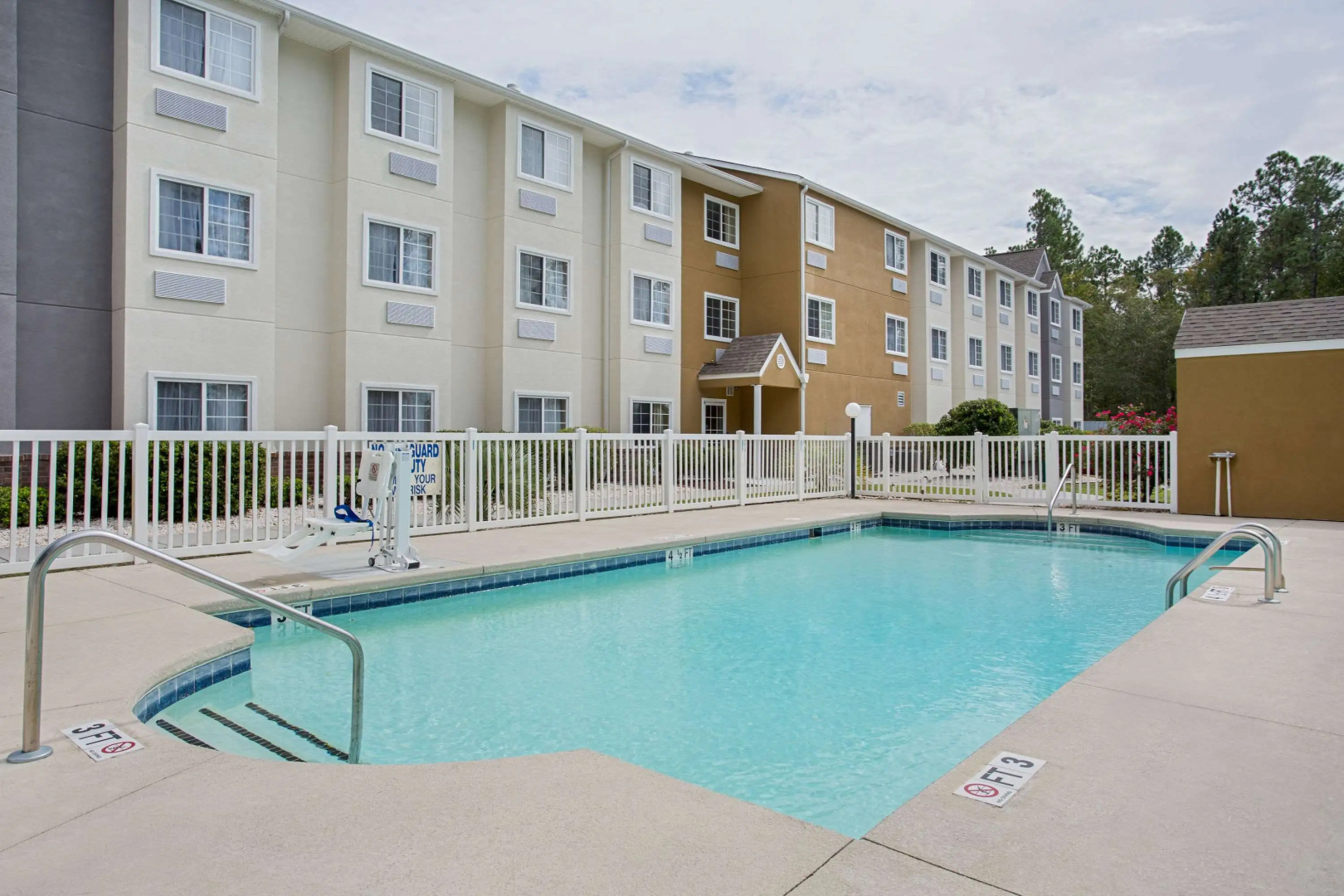 Microtel Inn & Suites by Wyndham Walterboro