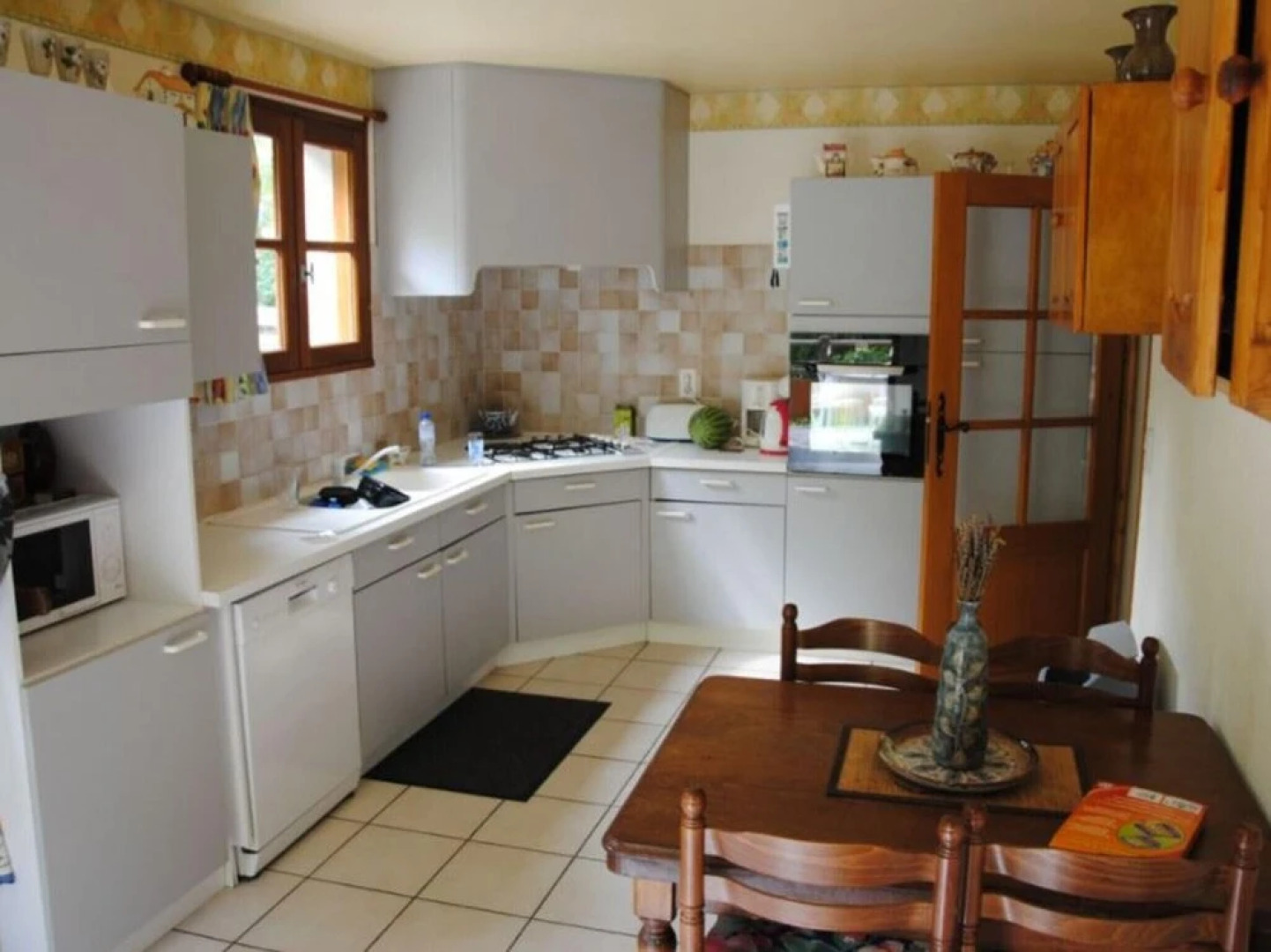 Villa With 4 Bedrooms in Saint-pierre-des-tripiers, With Wonderful Lak