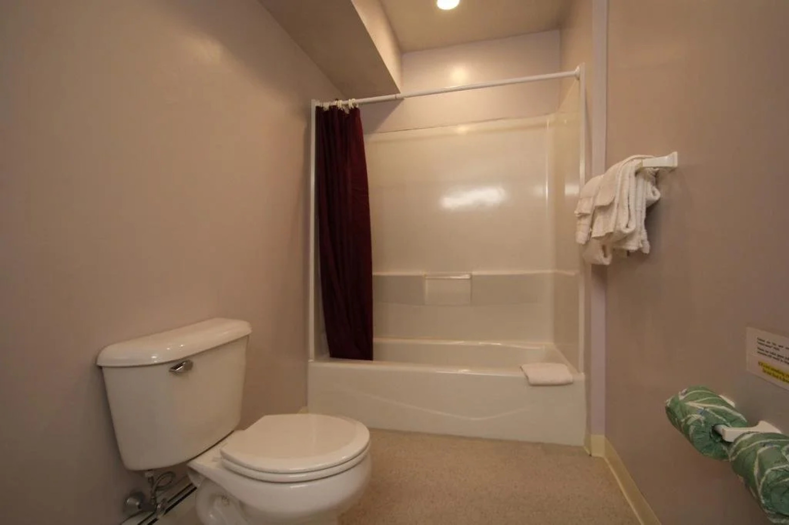 Hamilton Village Inn