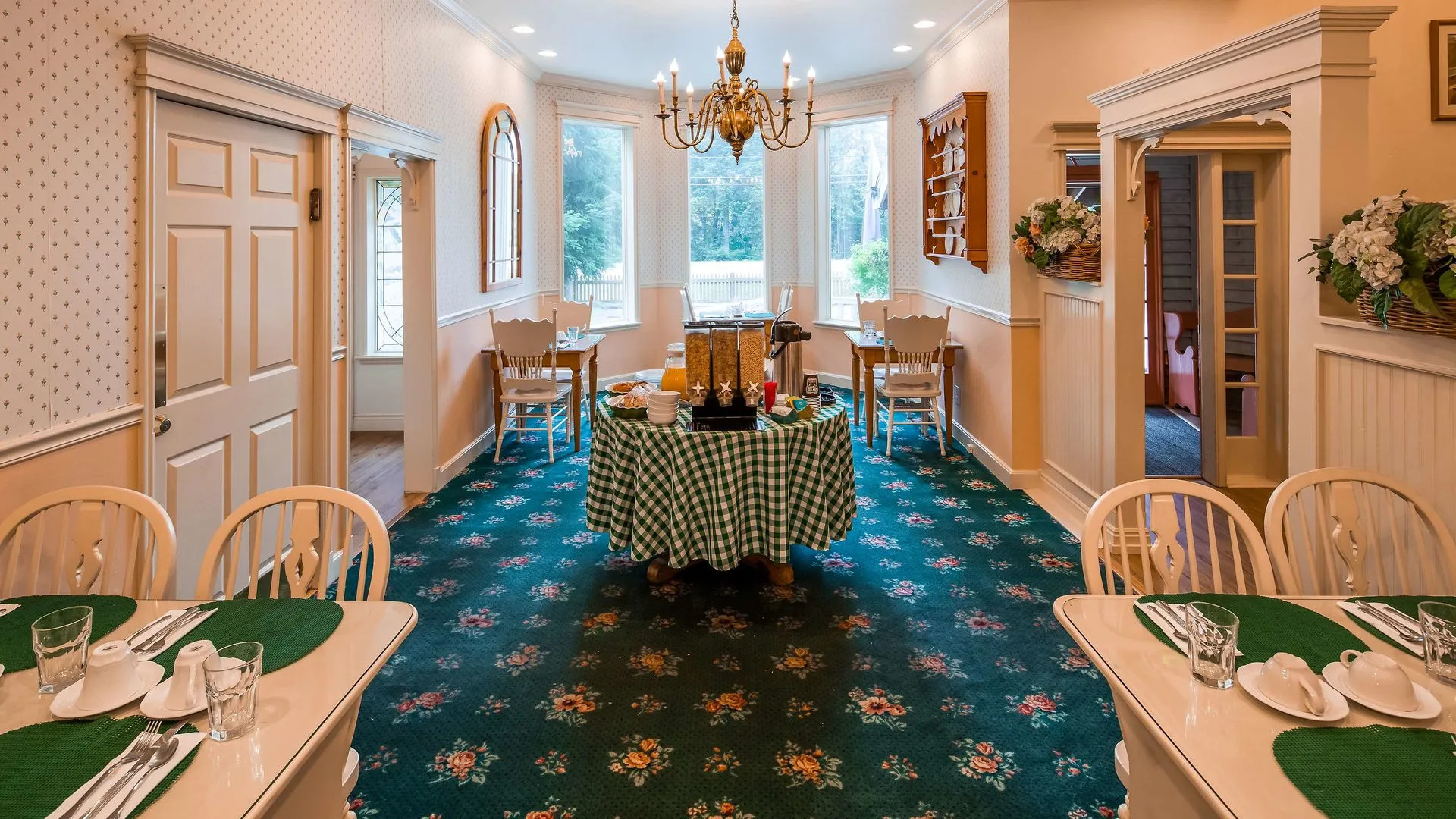 Best Western Grandma's Feather Bed