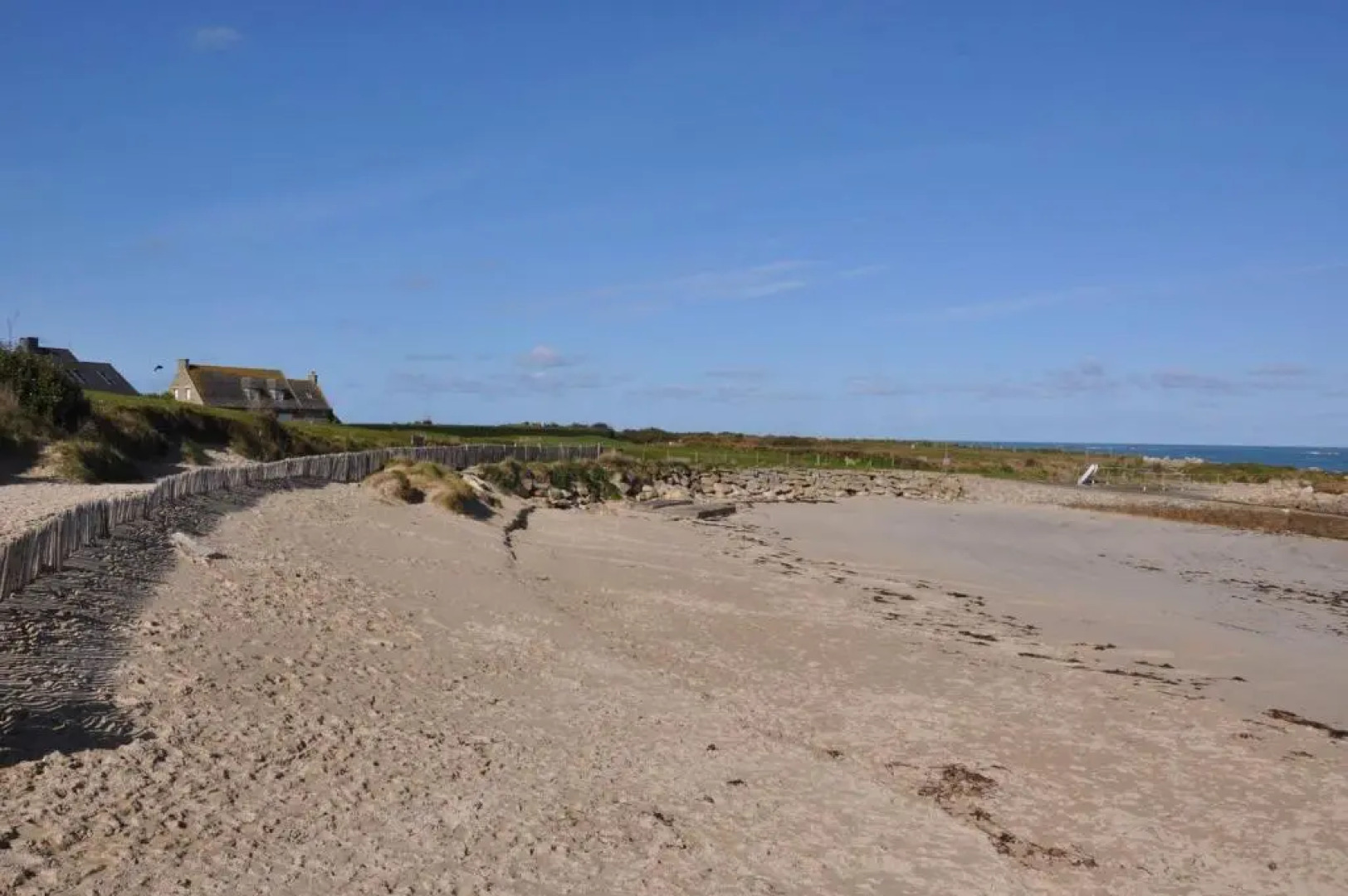 Superbe Villa Avec Wifi À 300m D'Une Plage de Sable Fin À L'Ile Grande - Ref 296
