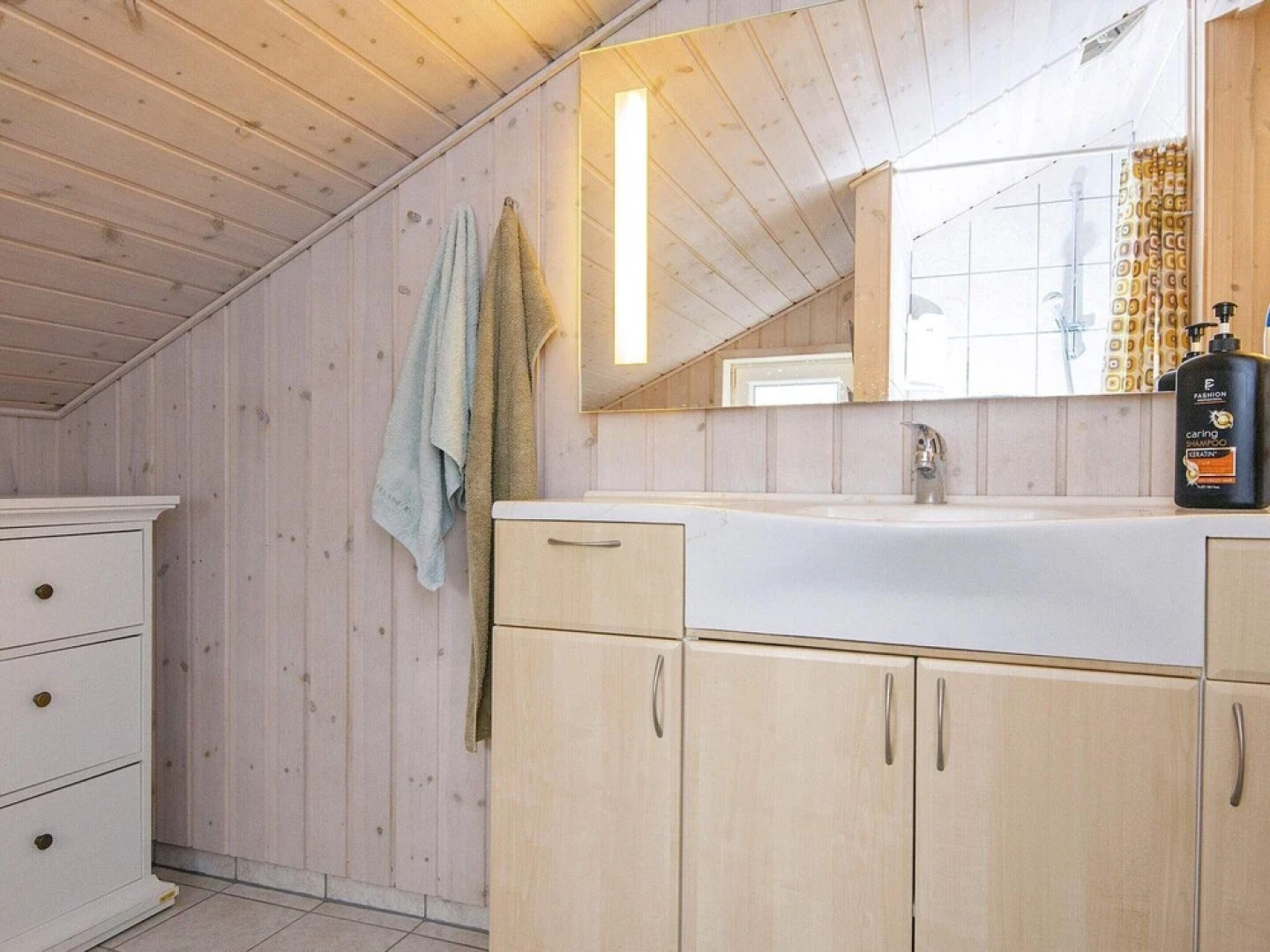 Serene Holiday Home in Juelsminde near Beach