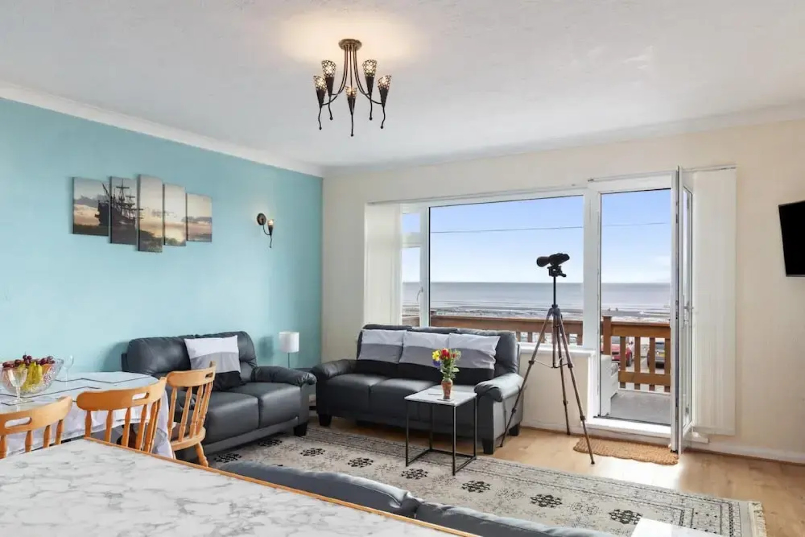 Temple Bar Apartment - Sea Front Views