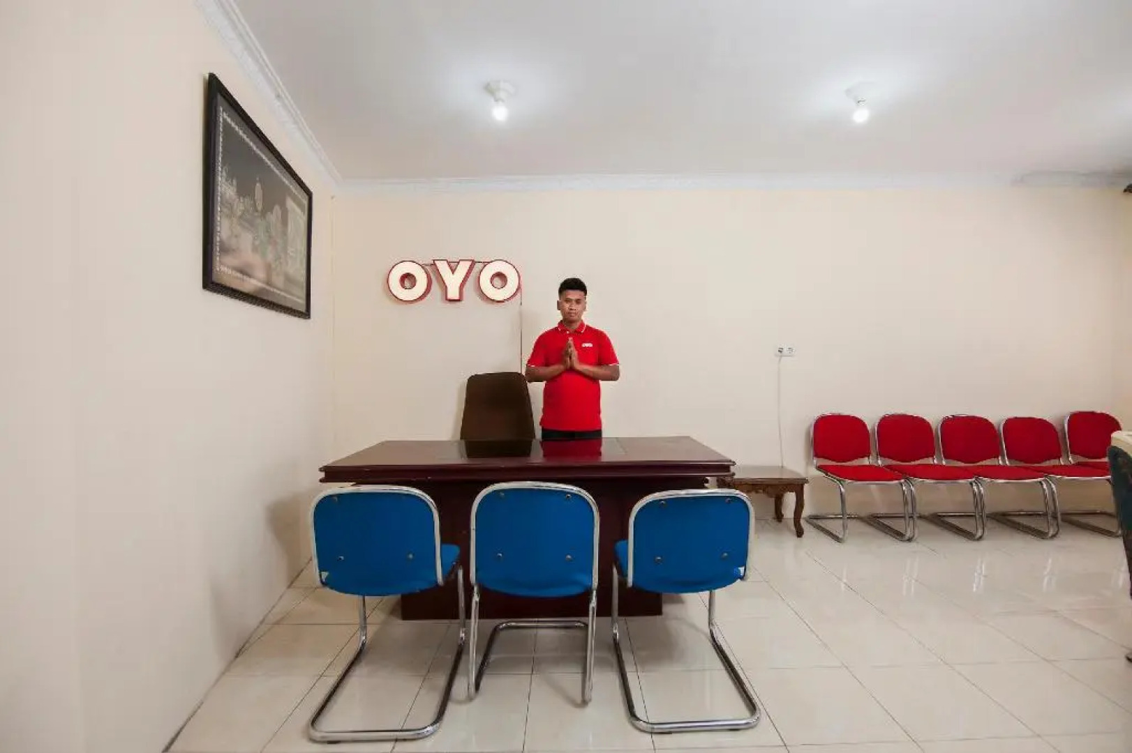 OYO 719 Penginapan Panatapan Almonsari Resort