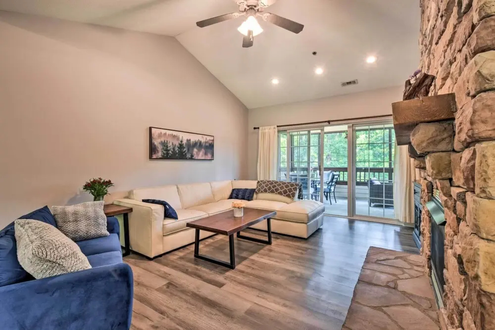 Sunny Clayton Condo on Kingwood Golf Course!
