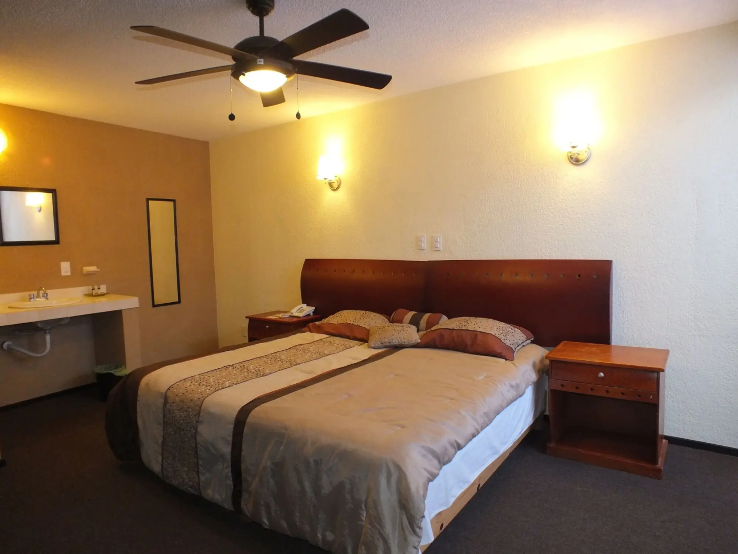 Hotel Rincón Real Suites