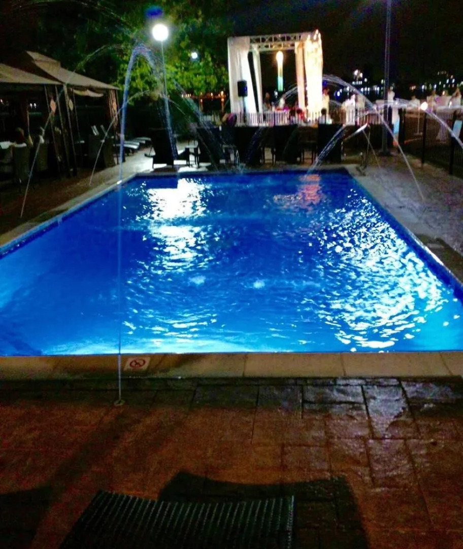 Roberts Riverwalk Hotel Detroit