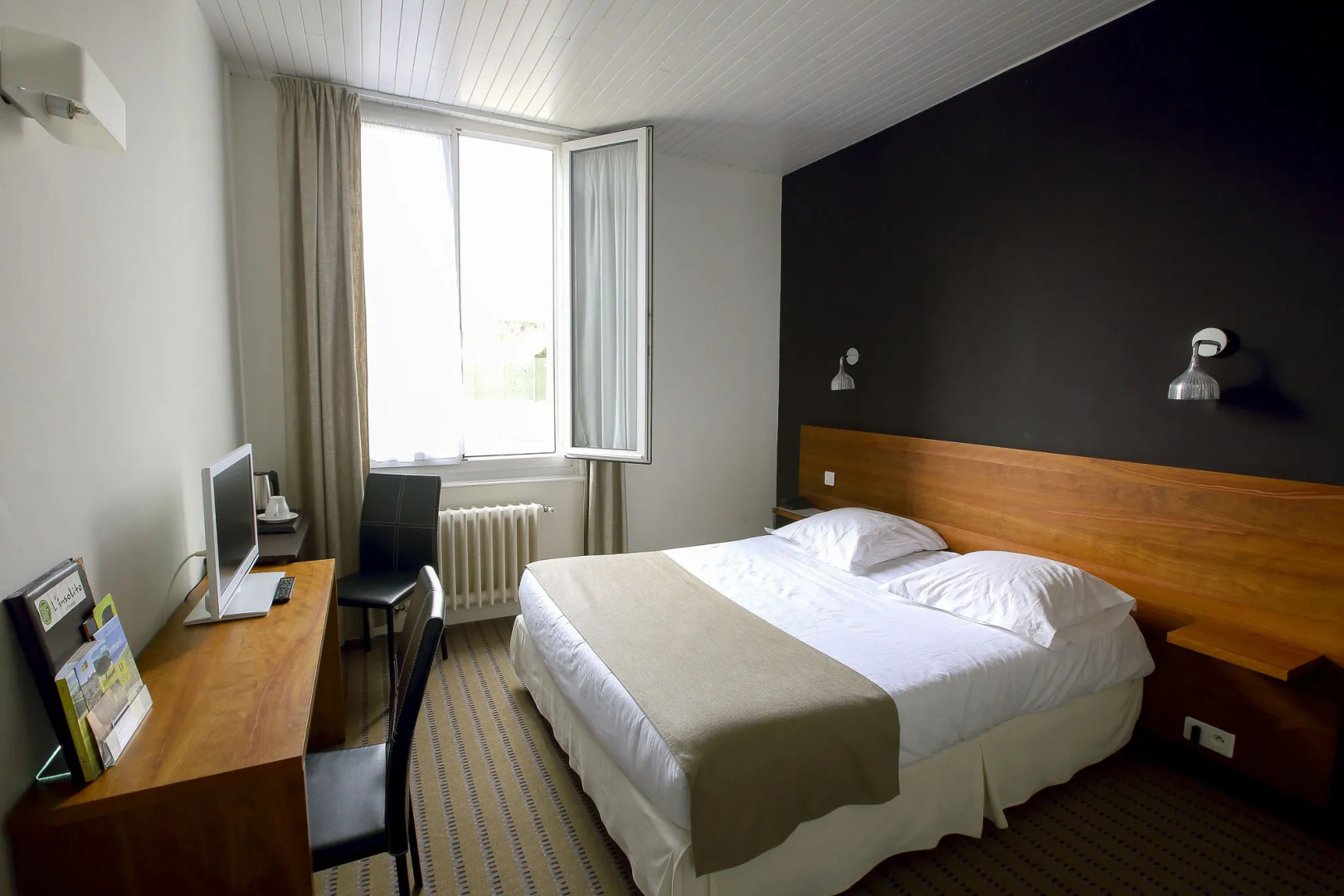 Hôtel De France - Restaurant Linsolite