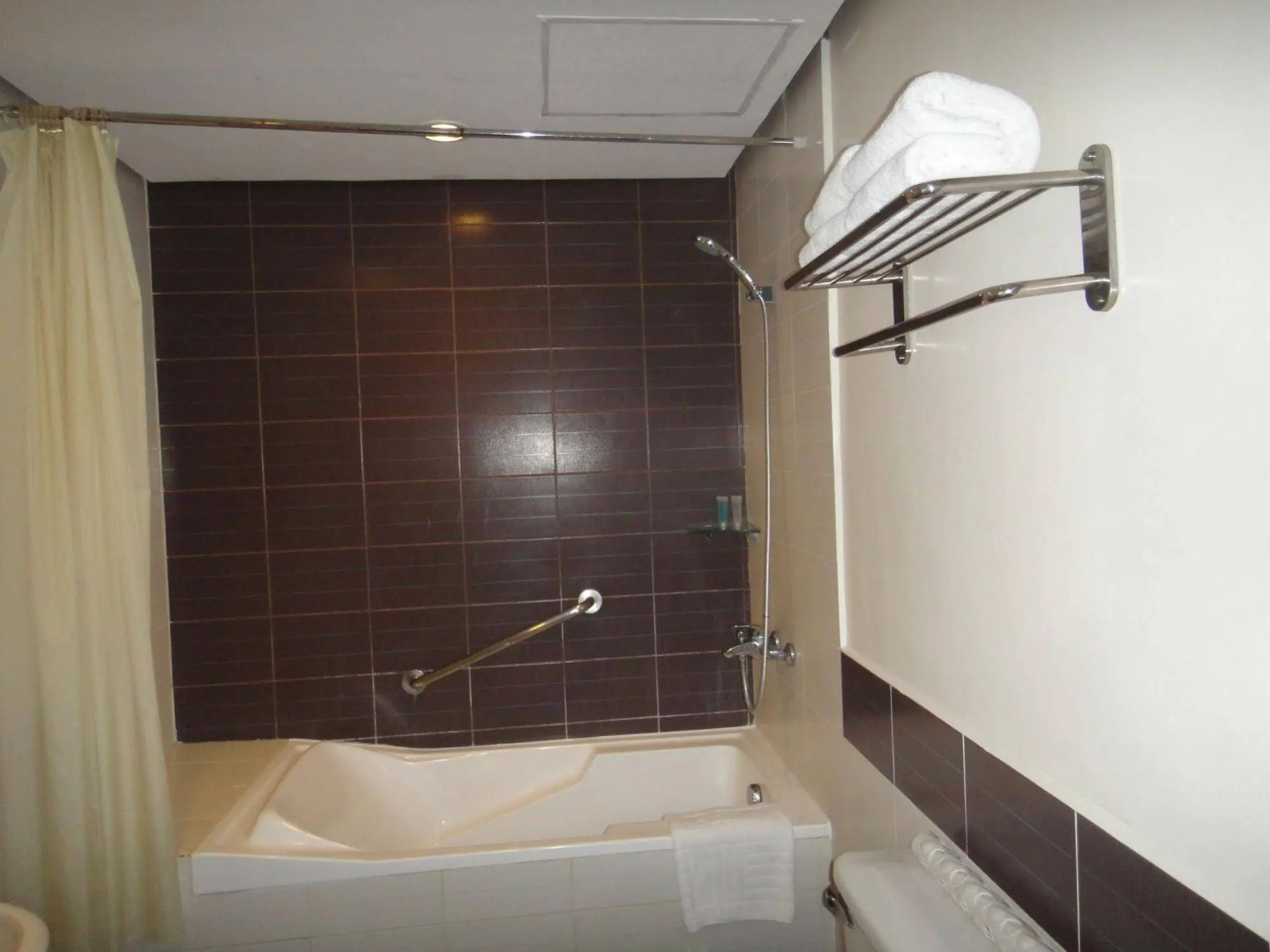 Premiere Citi Suites