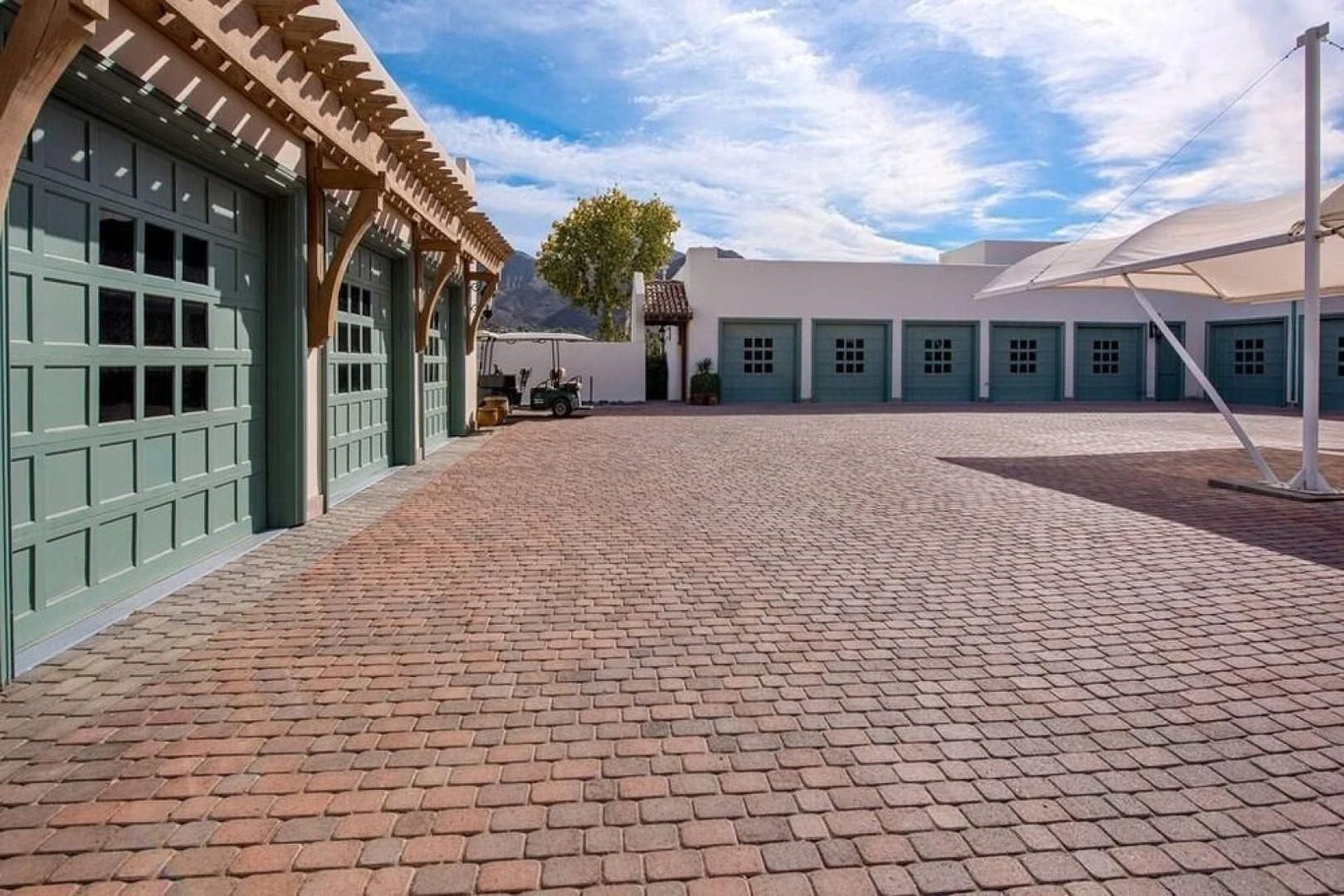 The Main Pond Estate