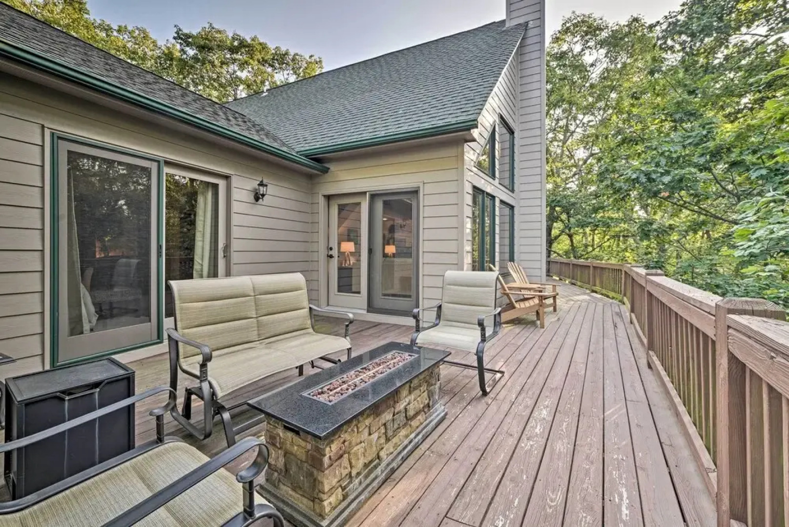 Wintergreen Resort Home w/ Deck: Walk to Slopes