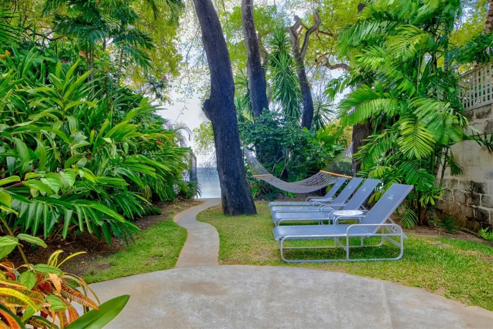 Waverly One by Blue Sky Luxury