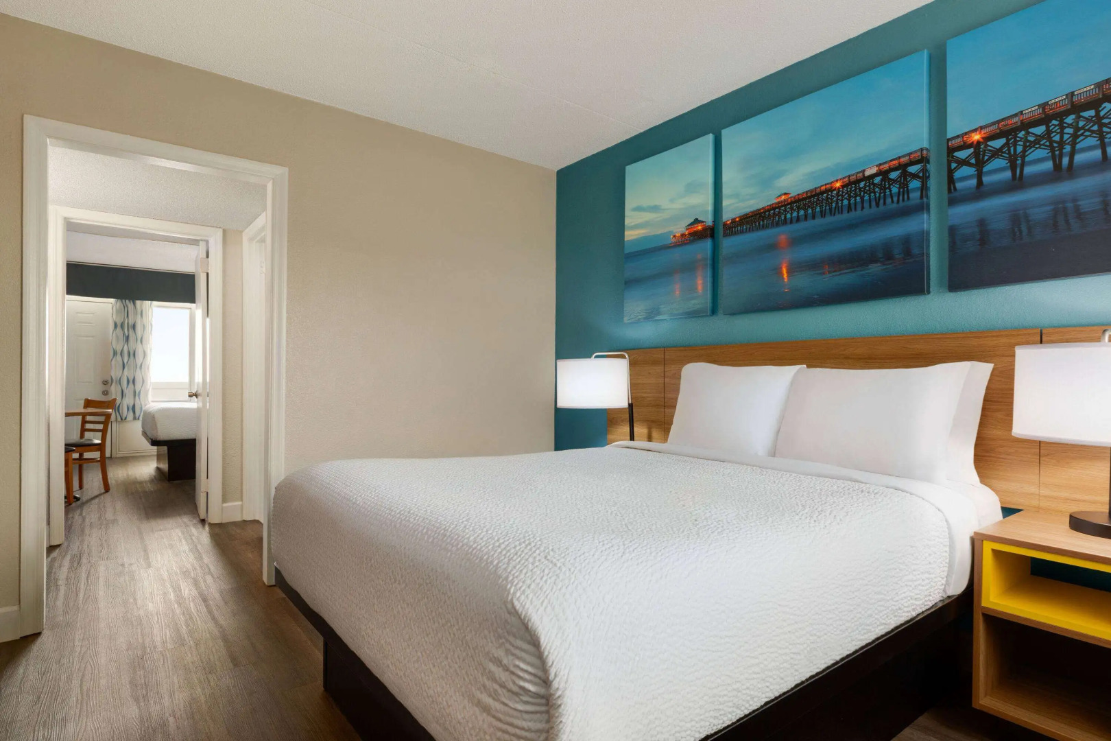 Days Inn by Wyndham Myrtle Beach-Beach Front