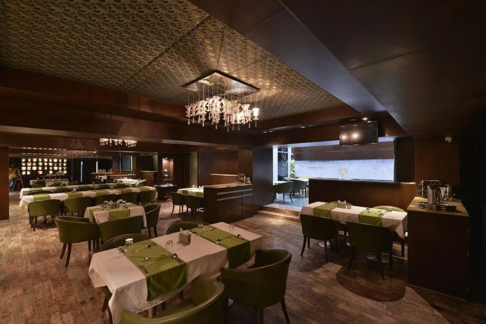 Hotel The Golden Oak Central by Citrus Prime