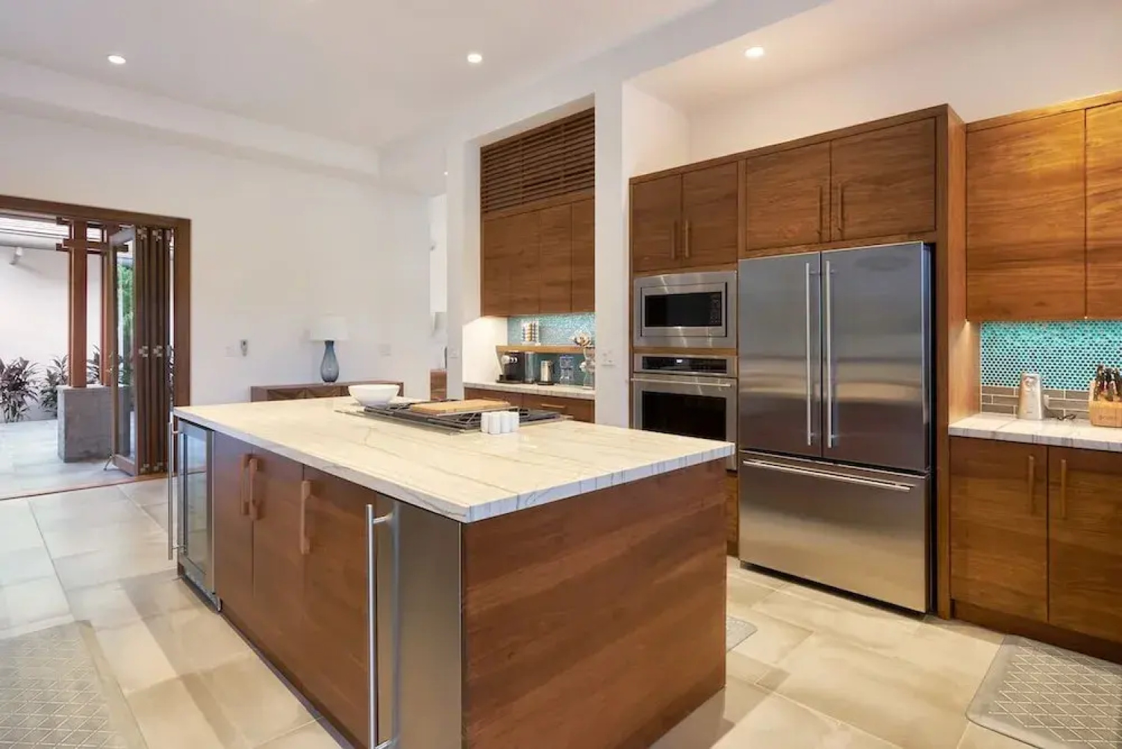 Casa Breeze