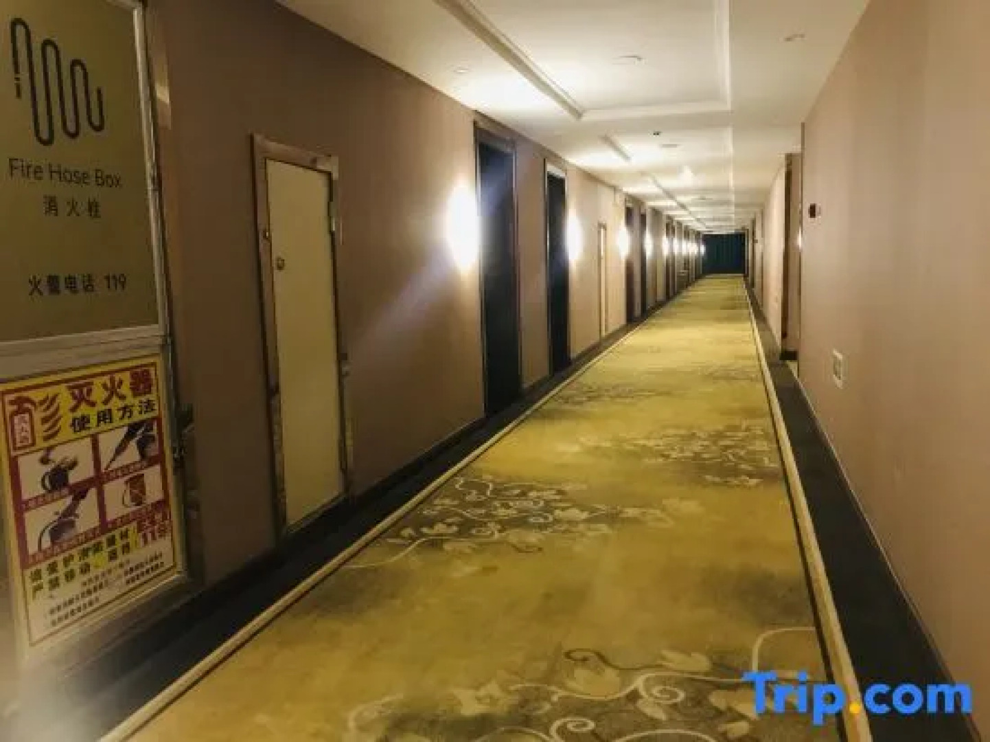 Yushu jiegu temple hotel