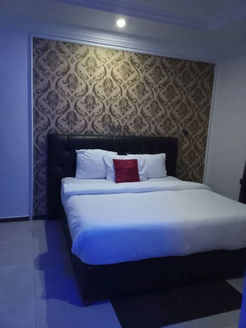 Zoe's International Hotel