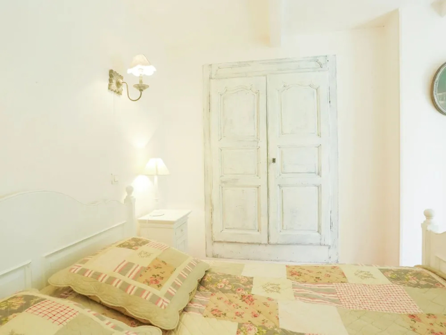 Lovely Villa in Buisson With Private Swimming Pool