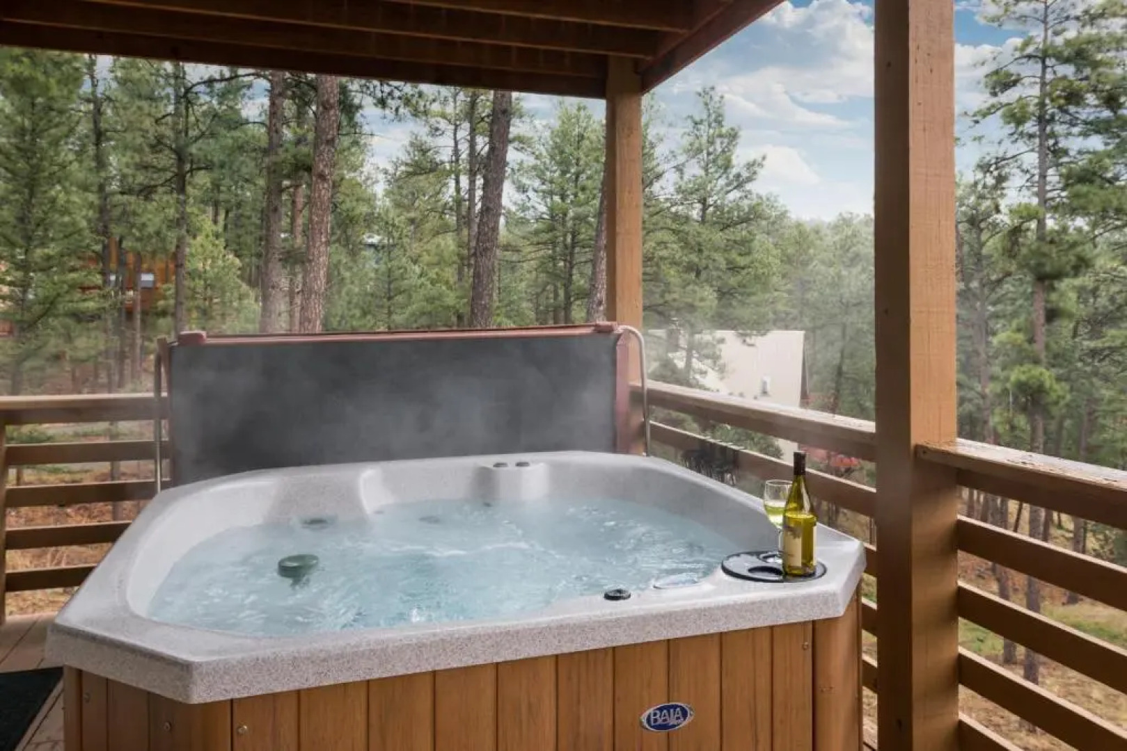 Alto Family Escape - Four Bedroom Cabin with Hot Tub