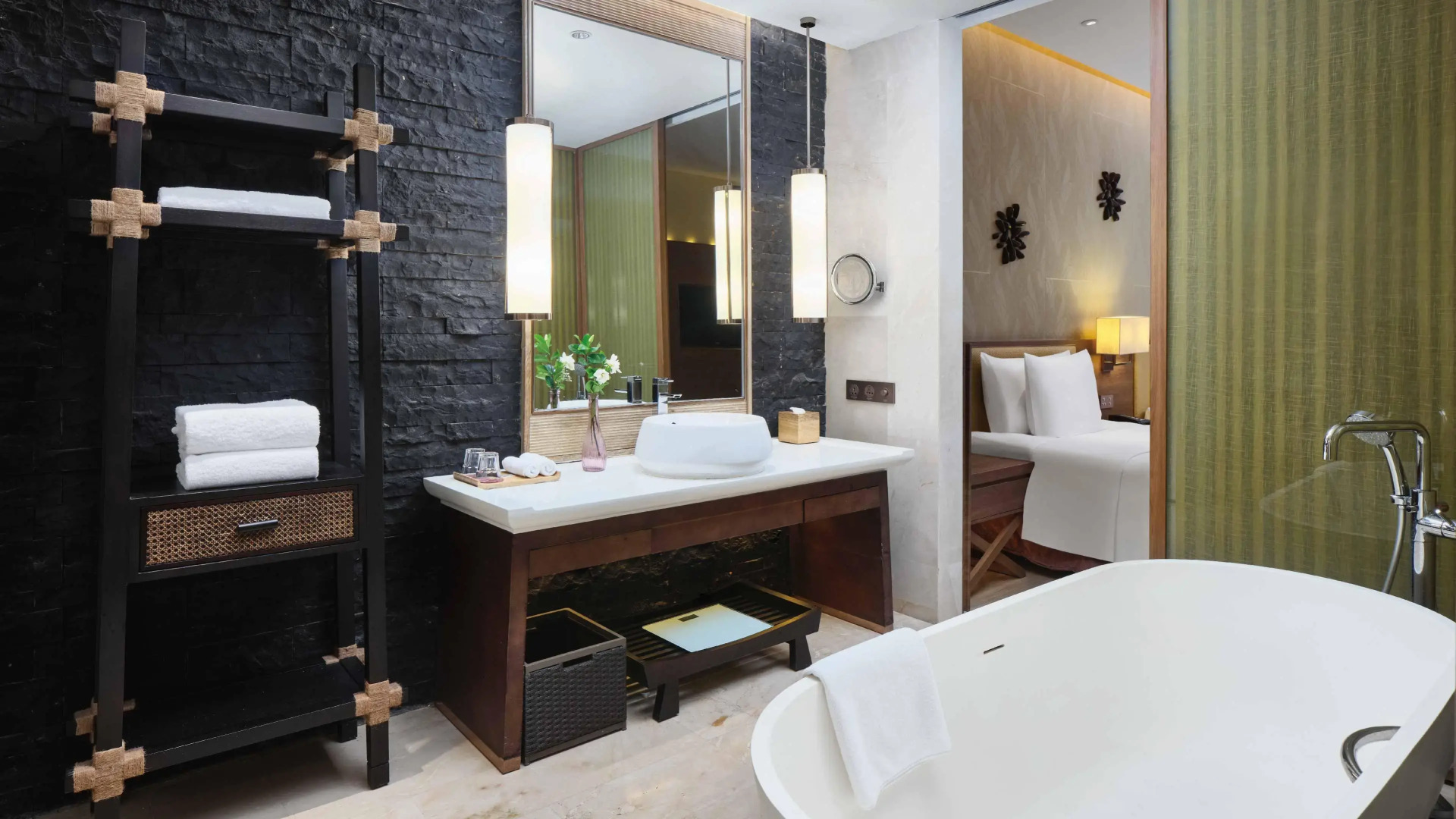 Crowne Plaza Hailing Island by IHG